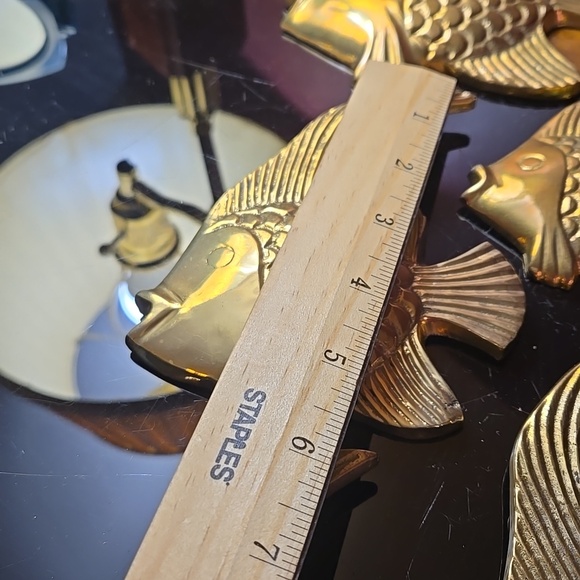 Vintage - 1950s Brass Angel Fish Nautical Wall Art Collection - Set Of 6 - Picture 6 of 9